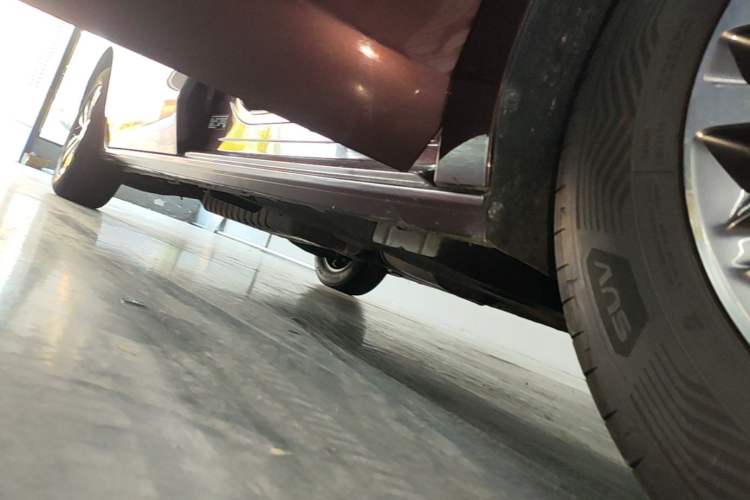 Used Buick GL8 2022 ES Landtrek 653T Comfort Edition Right Side Sill