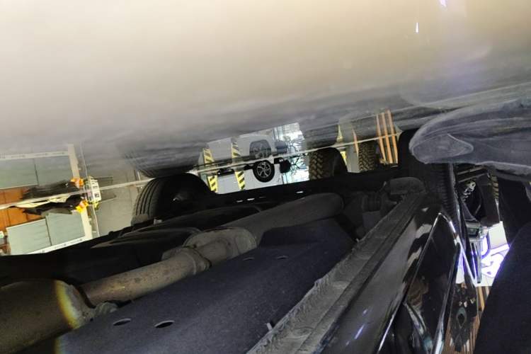 Used Buick GL8 2022 Land Business Class 652T Luxury Model Right Side Sill