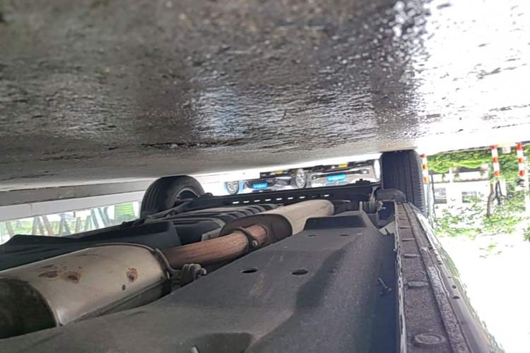 Used Buick GL8 2022 Land Business Class 652T Luxury Model Right Side Sill