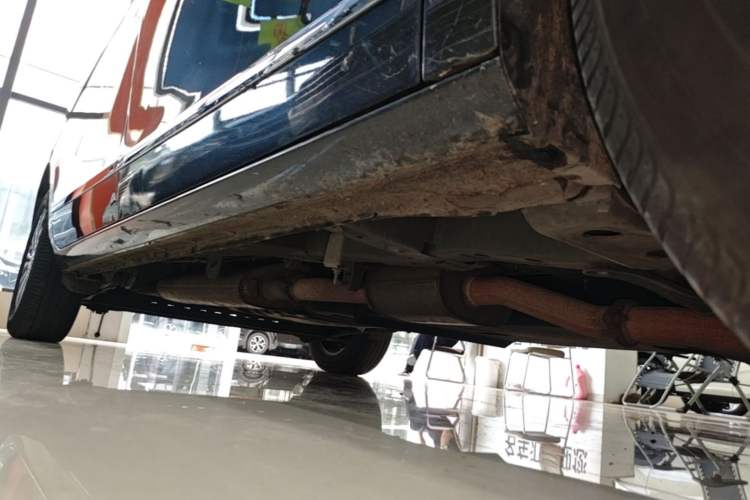 Used Buick GL8 2022 Land Business Class 652T Luxury Model Right Side Sill