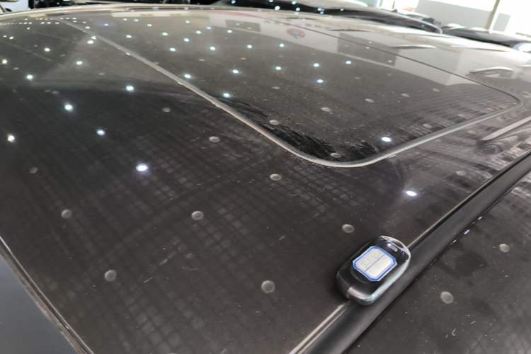 Used Buick GL8 2022 Land Business Class 652T Luxury Model Roof
