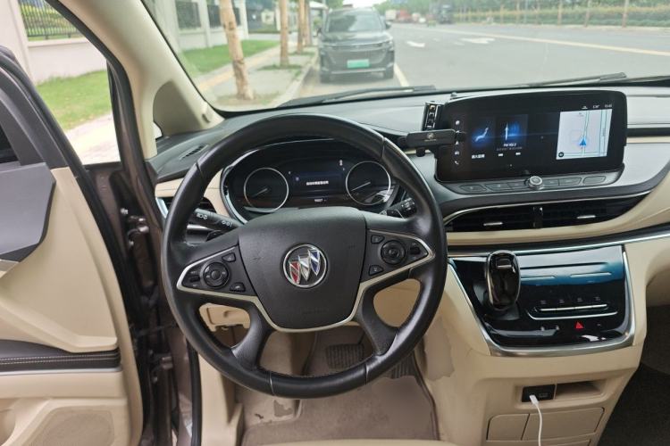 Used Buick GL8 2022 Land Cruiser Executive Class 652T Smart Luxury Model Steering Wheel