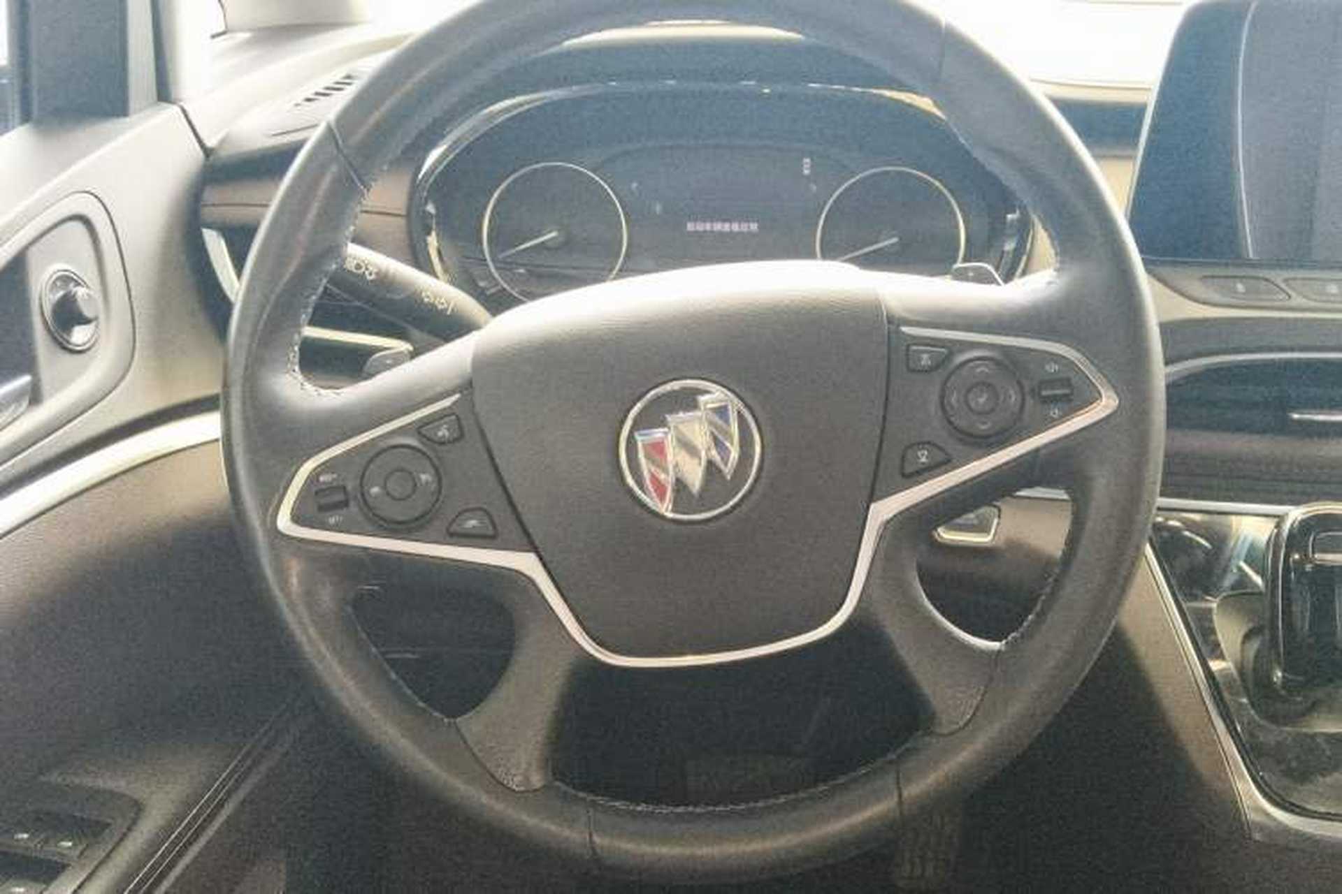 Used Buick GL8 2022 Land Executive Class 652T Prestige Model Steering Wheel