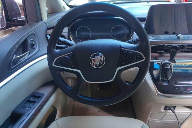 Used Buick GL8 2022 Land Business Class 652T Luxury Model Steering Wheel