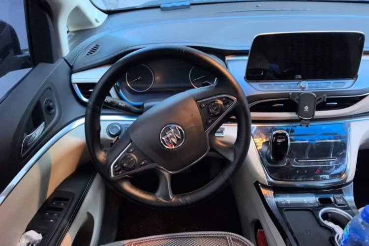 Used Buick GL8 2022 Land Business Class 652T Luxury Model Steering Wheel