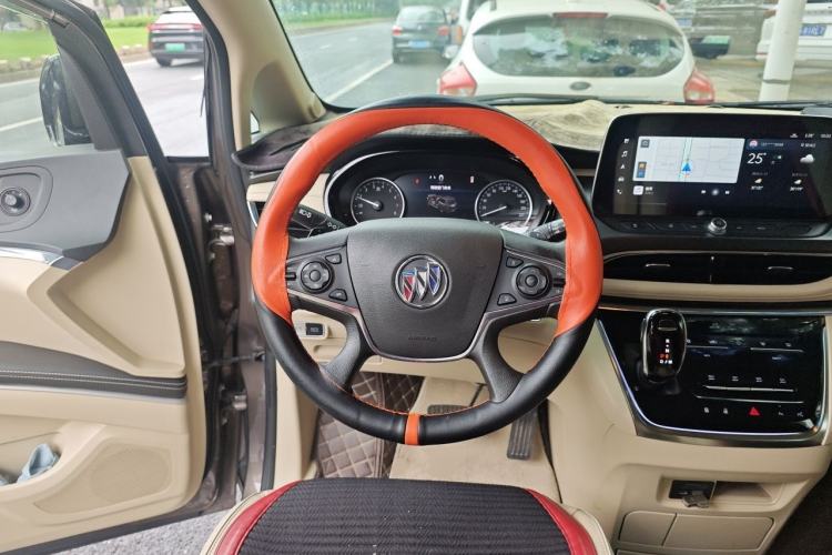 Used Buick GL8 2022 Land Business Class 652T Smart Deluxe Model Steering Wheel