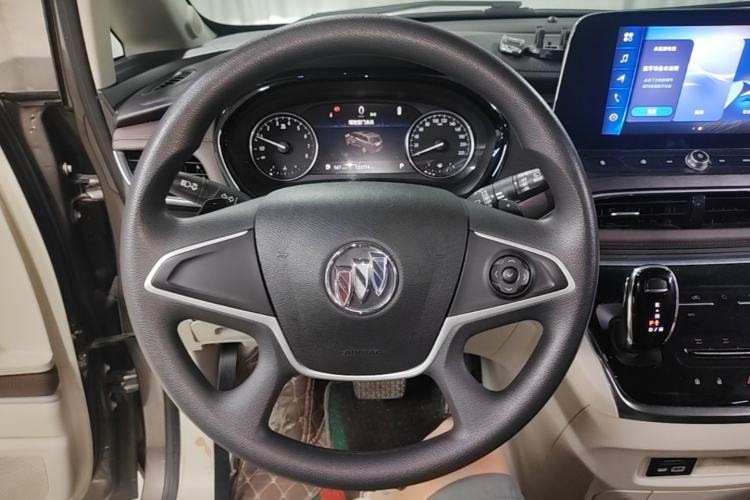 Used Buick GL8 2022 Land Cruiser Executive Class 652T Comfort Model Steering Wheel