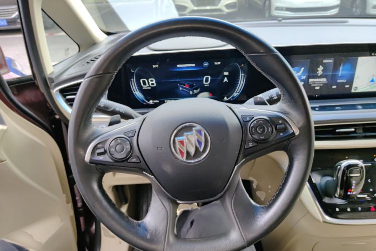 Used Buick GL8 2022 ES Land Cruiser 653T Luxury Model Steering Wheel