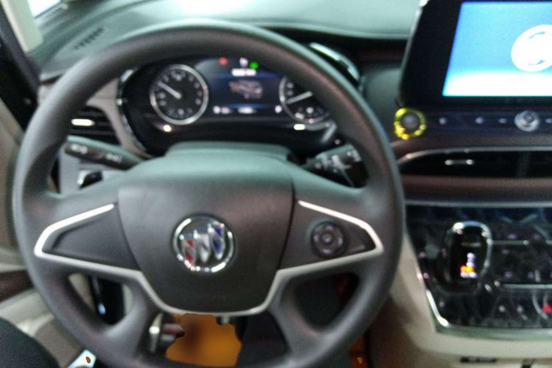 Used Buick GL8 2022 Land Cruiser Executive Class 652T Comfort Model Steering Wheel