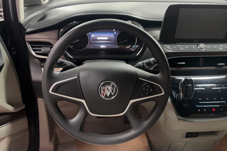Used Buick GL8 2022 Land Cruiser Executive Class 652T Comfort Model Steering Wheel