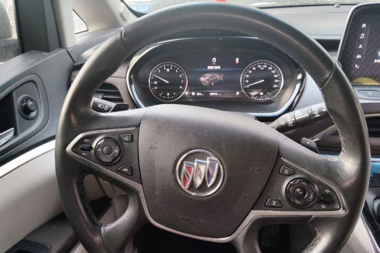 Used Buick GL8 2022 Land Business Class 652T Luxury Model Steering Wheel