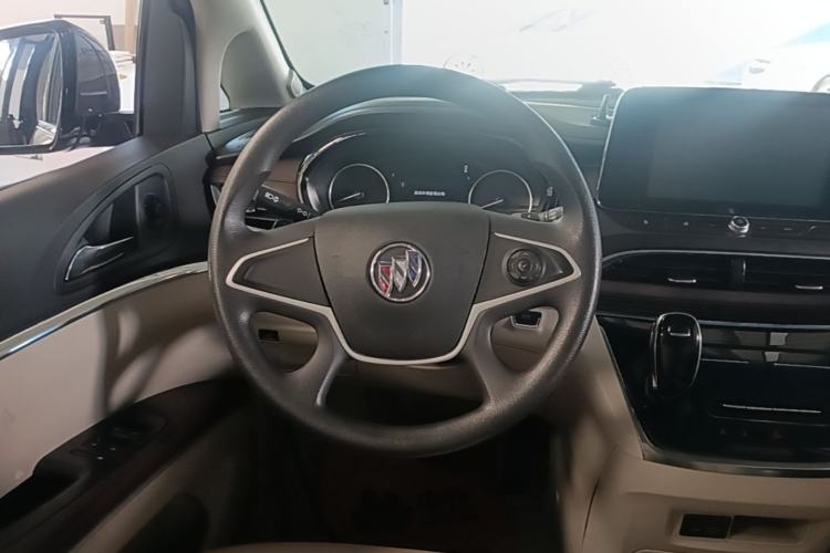 Used Buick GL8 2022 Land Cruiser Executive Class 652T Comfort Model Steering Wheel