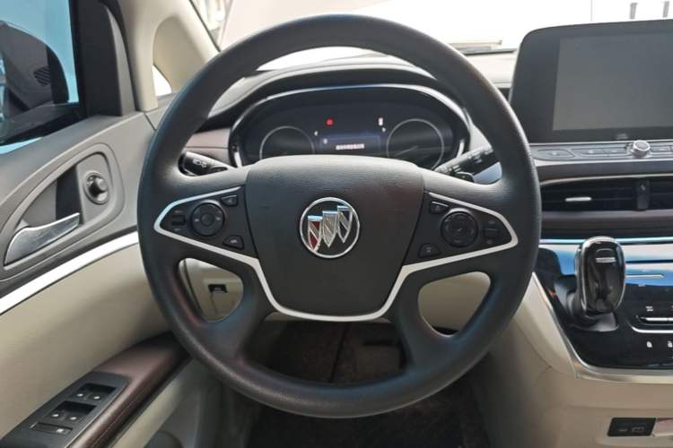 Used Buick GL8 2022 Land Cruiser Executive Class 652T Comfort Model Steering Wheel
