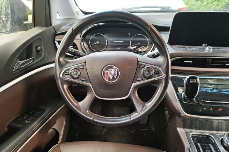 Used Buick GL8 2022 Land Business Class 652T Luxury Model Steering Wheel