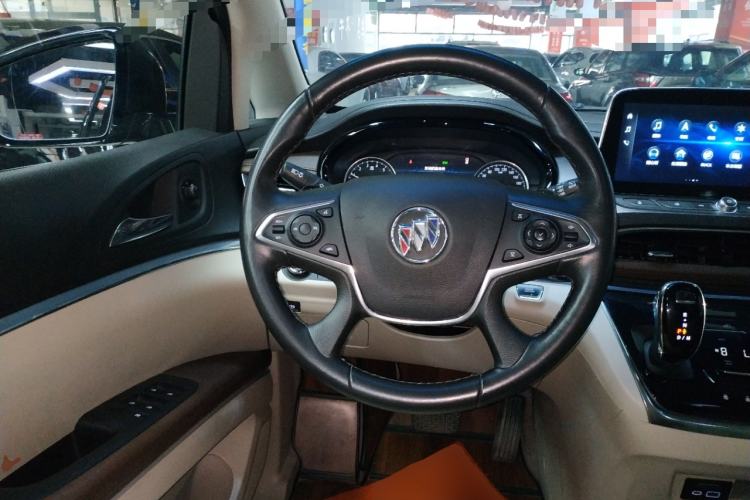 Used Buick GL8 2022 Land Business Class 652T Luxury Model Steering Wheel