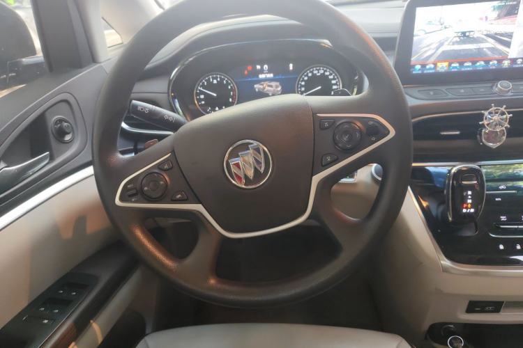 Used Buick GL8 2022 Land Cruiser Executive Class 652T Comfort Model Steering Wheel