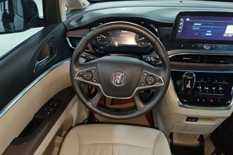 Used Buick GL8 2022 Land Business Class 652T Luxury Model Steering Wheel