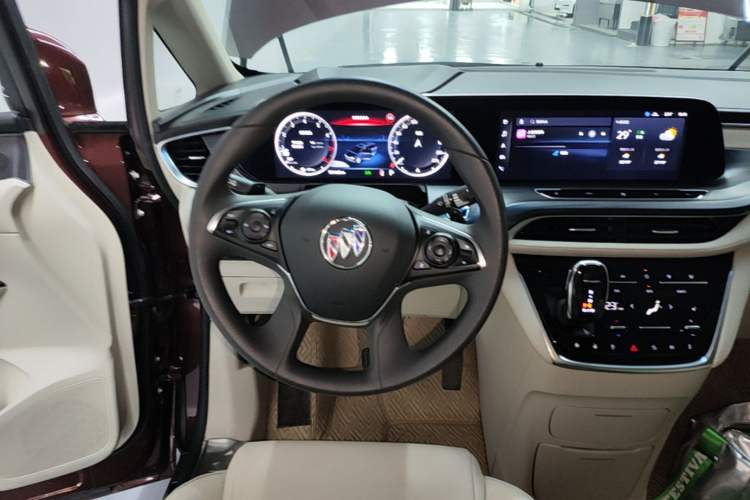 Used Buick GL8 2022 ES Landtrek 653T Comfort Edition Steering Wheel