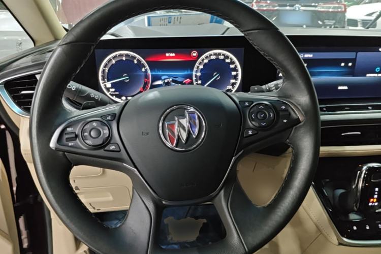 Used Buick GL8 2022 ES Landtrek 653T Luxury Edition Steering Wheel