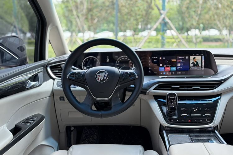 Used Buick GL8 2022 ES Landtrek 653T Comfort Edition Steering Wheel