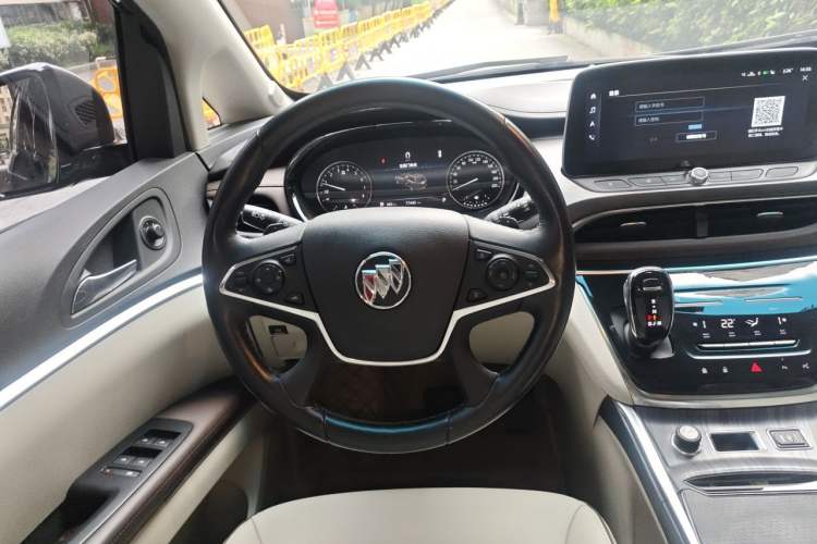 Used Buick GL8 2022 Land Cruiser Executive Class 652T Smart Luxury Model Steering Wheel