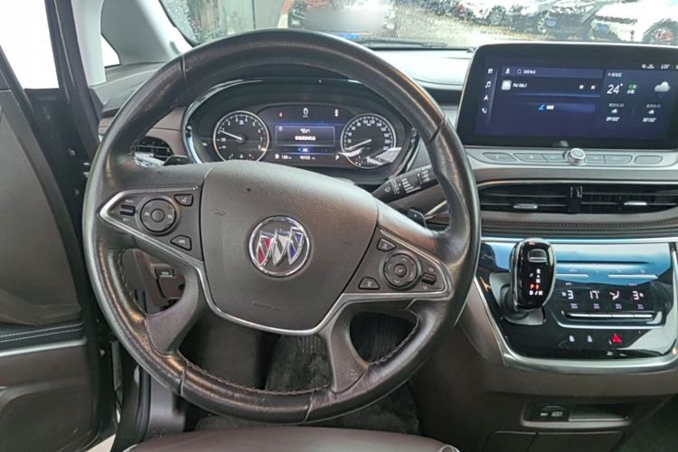 Used Buick GL8 2022 Land Business Class 652T Luxury Model Steering Wheel