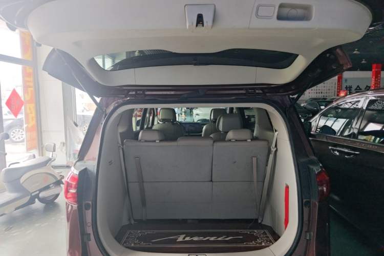 Used Buick GL8 2022 ES Landtrek 653T Comfort Edition Trunk