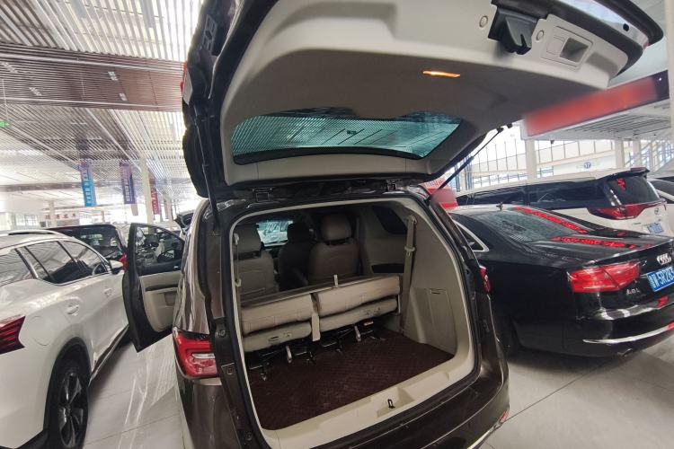 Used Buick GL8 2022 Land Cruiser Executive Class 652T Comfort Model Trunk