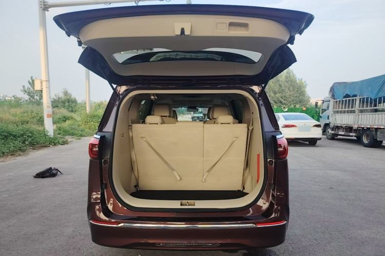 Used Buick GL8 2022 ES Landtrek 653T Luxury Edition Trunk
