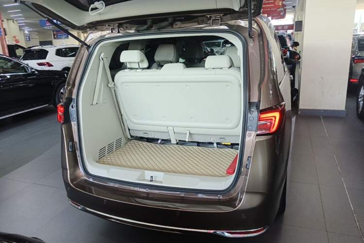 Used Buick GL8 2022 Land Business Class 652T Luxury Model Trunk