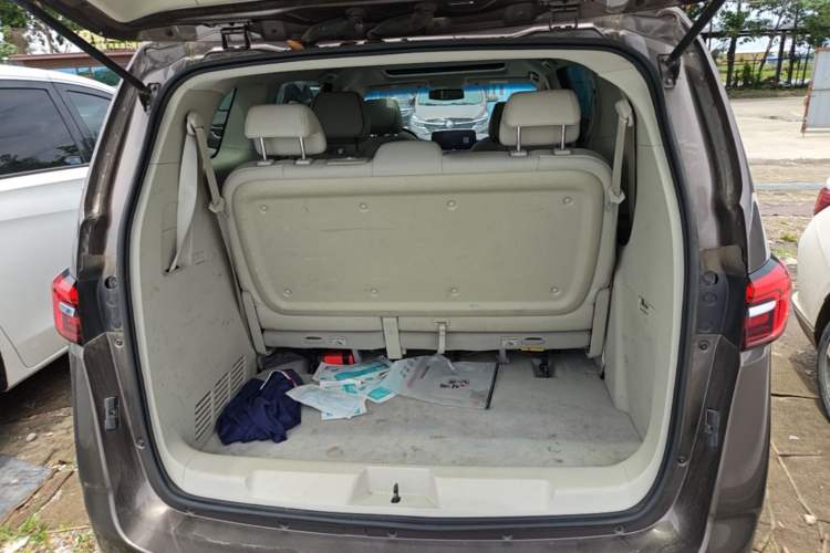 Used Buick GL8 2022 Land Business Class 652T Luxury Model Trunk