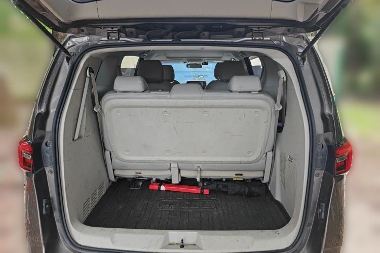 Used Buick GL8 2022 Land Cruiser Executive Class 652T Comfort Model Trunk