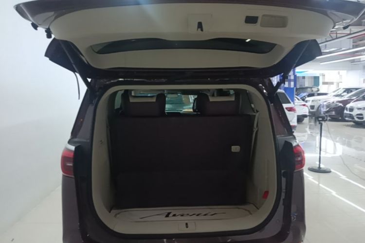 Used Buick GL8 2022 ES Landtrek 653T Comfort Edition Trunk