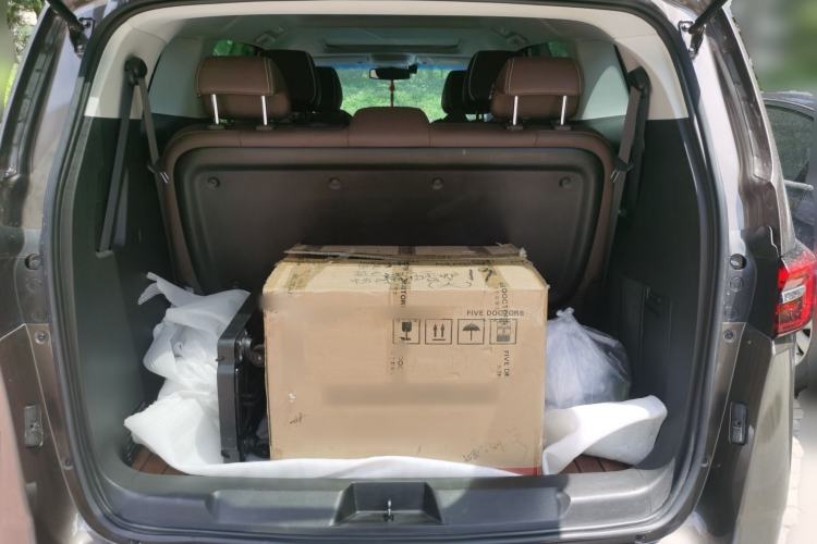 Used Buick GL8 2022 Land Business Class 652T Luxury Model Trunk