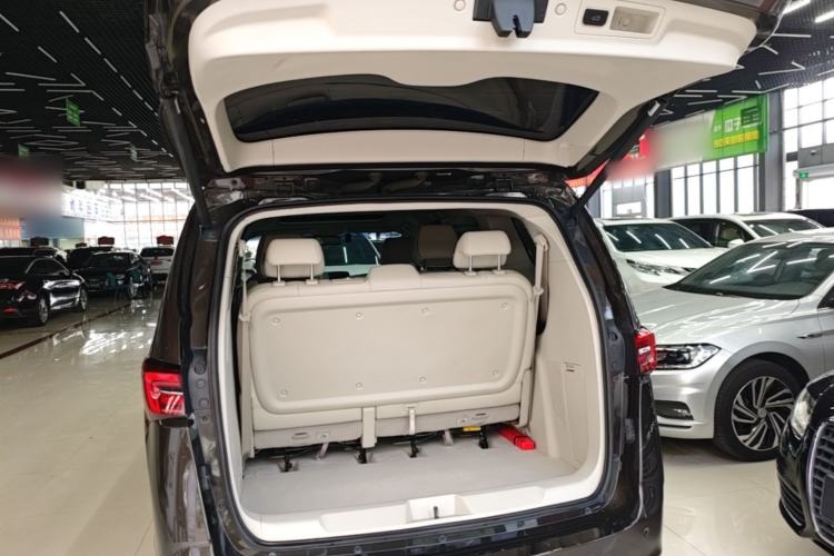 Used Buick GL8 2022 Land Business Class 652T Luxury Model Trunk
