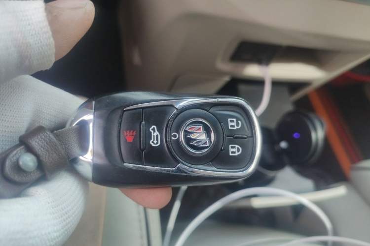 Used Buick GL8 2022 Land Business Class 652T Luxury Model Vehicle Key