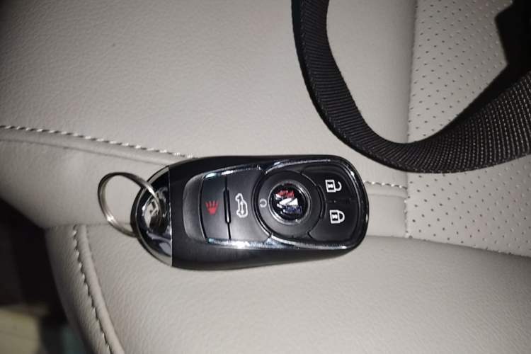 Used Buick GL8 2022 ES Landtrek 653T Comfort Edition Vehicle Key