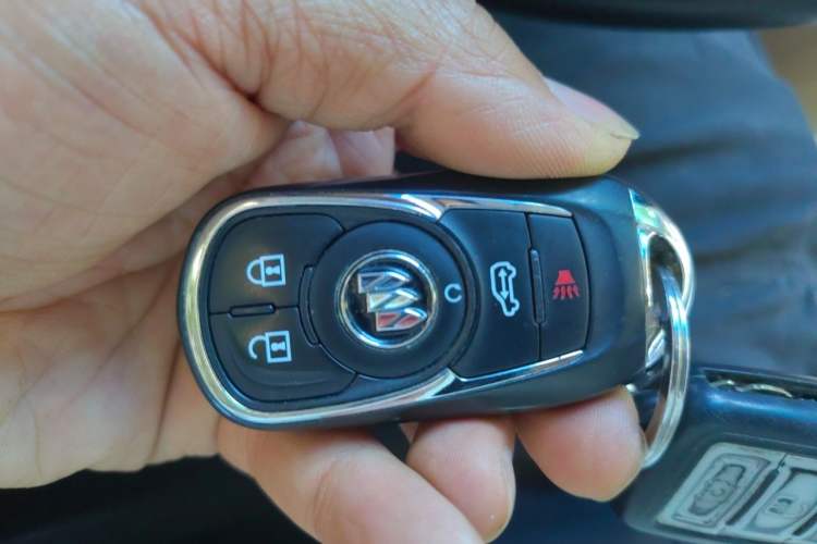 Used Buick GL8 2022 Land Business Class 652T Luxury Model Vehicle Key