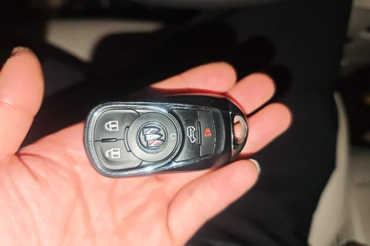 Used Buick GL8 2022 Land Business Class 652T Luxury Model Vehicle Key
