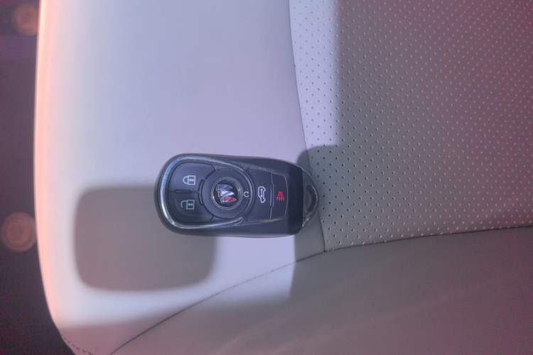 Used Buick GL8 2022 Land Business Class 652T Smart Deluxe Model Vehicle Key