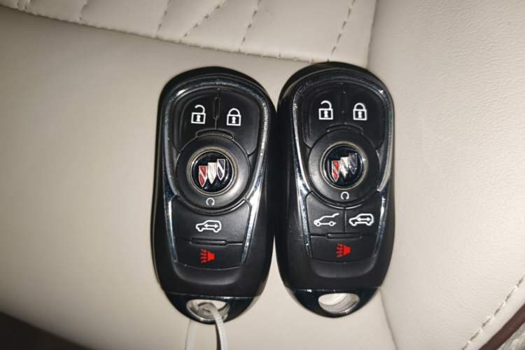 Used Buick GL8 2022 Land Business Class 652T Luxury Model Vehicle Key