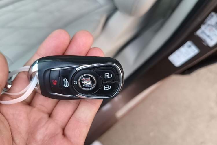 Used Buick GL8 2022 Land Business Class 652T Luxury Model Vehicle Key