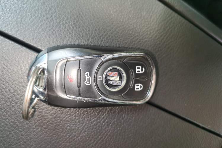 Used Buick GL8 2022 Land Business Class 652T Luxury Model Vehicle Key