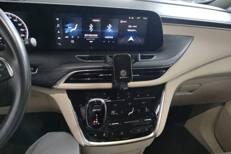 Used Buick GL8 2022 ES Landtrek 653T Luxury Edition Audio And AC Panel