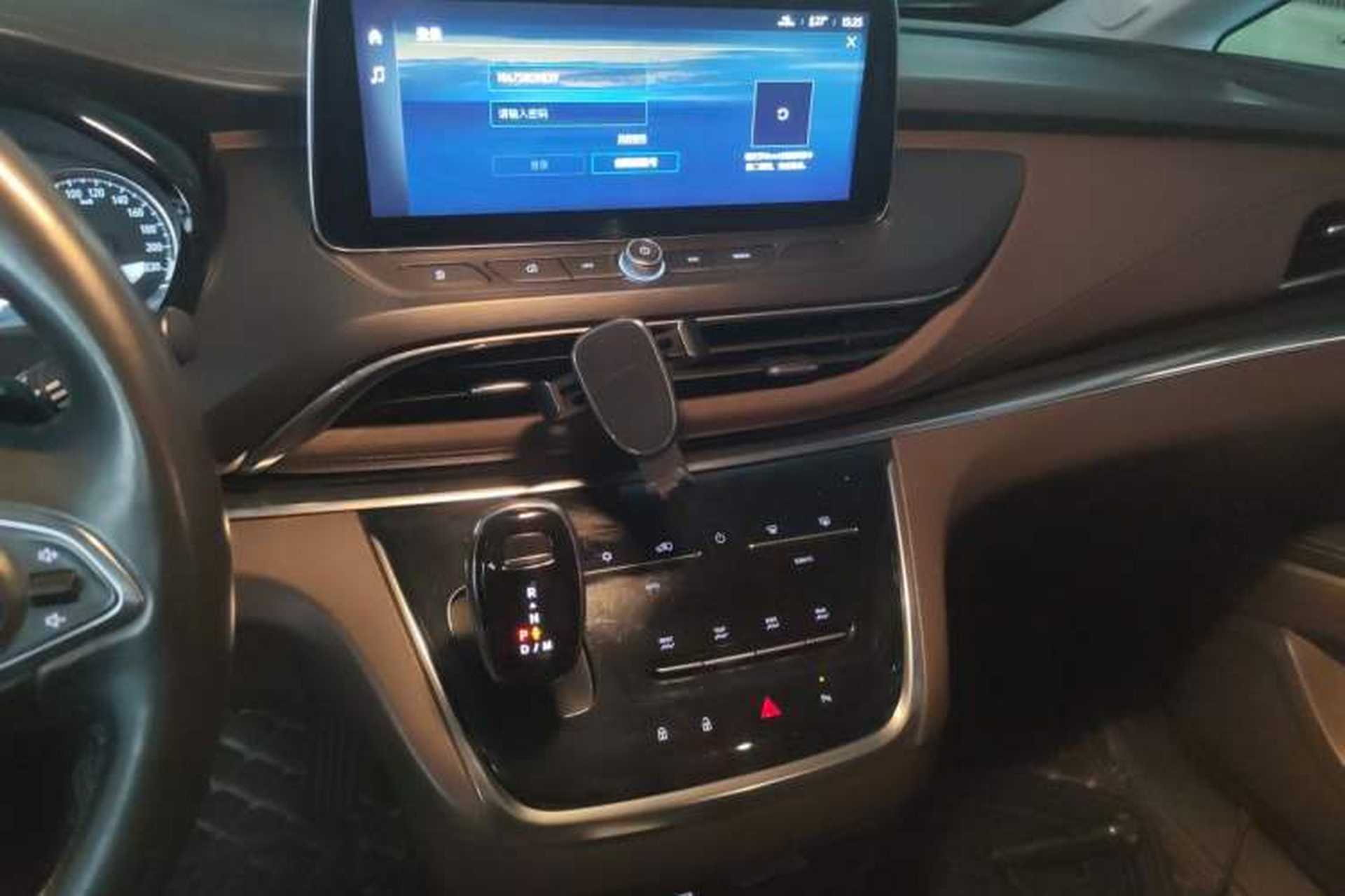 Used Buick GL8 2022 Land Business Class 652T Luxury Model Audio And AC Panel
