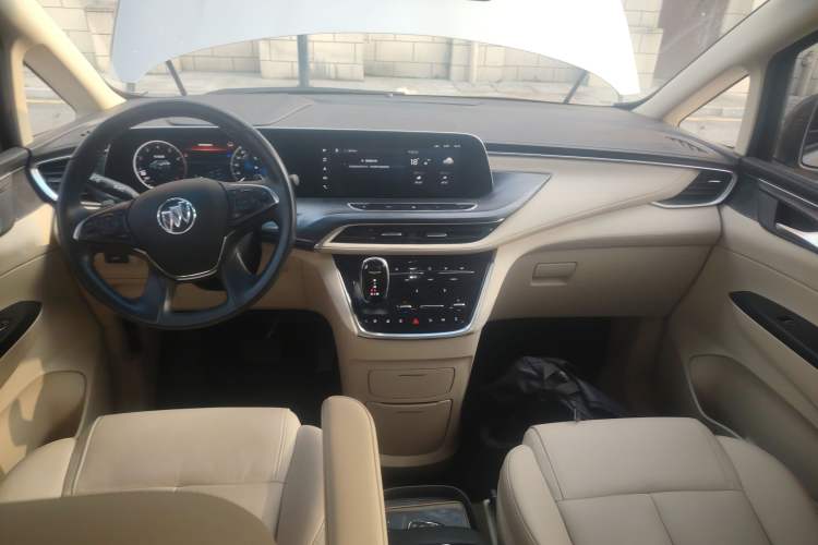 Used Buick GL8 2022 ES Landtrek 653T Luxury Edition Center Console