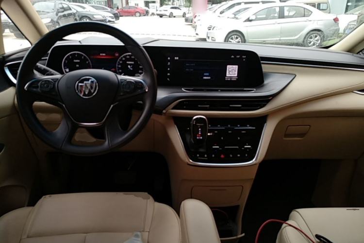 Used Buick GL8 2022 ES Landtrek 653T Luxury Edition Center Console