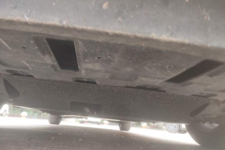 Used Buick GL8 2022 ES Landtrek 653T Comfort Edition Chassis Front