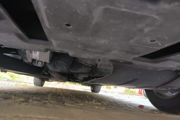 Used Buick GL8 2022 ES Landtrek 653T Luxury Edition Chassis Front
