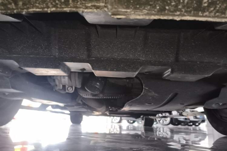 Used Buick GL8 2022 Land Business Class 652T Luxury Model Chassis Front